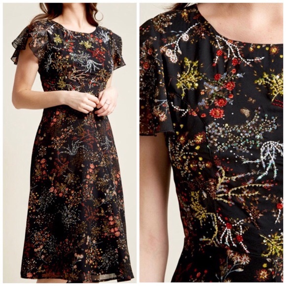 Modcloth Dresses & Skirts - Modcloth beaded floral dress